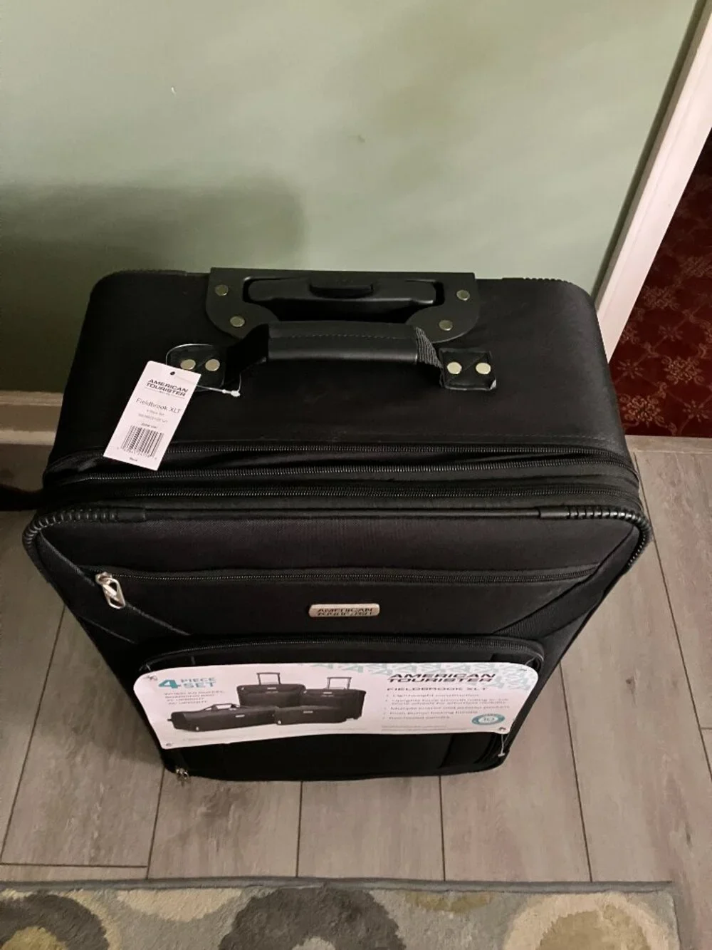 American Tourister Fieldbrook XLT Luggage set (4 Piece)